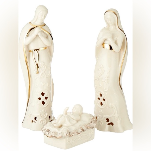 Lenox Divine Light Nativity of the Holy Family - SOLD - Picture 3 of 6